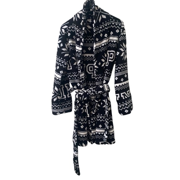 PINK Plush Robe I Size: XS/S - Picture 2 of 8